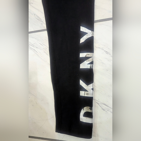 Black DKNY Sport leggings - Picture 2 of 3